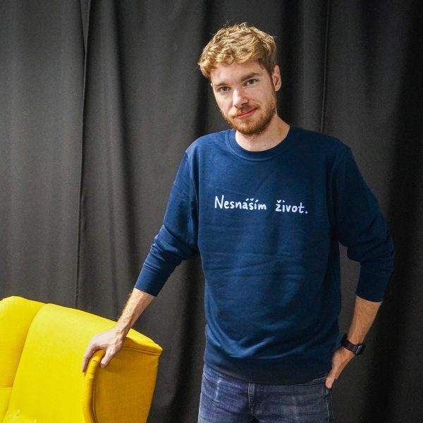 Mikina "Nesnáším život."